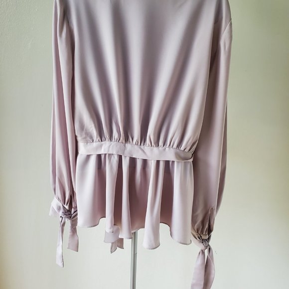 DRESSY GREY BLOUSE (LARGE) - Picture 2 of 3